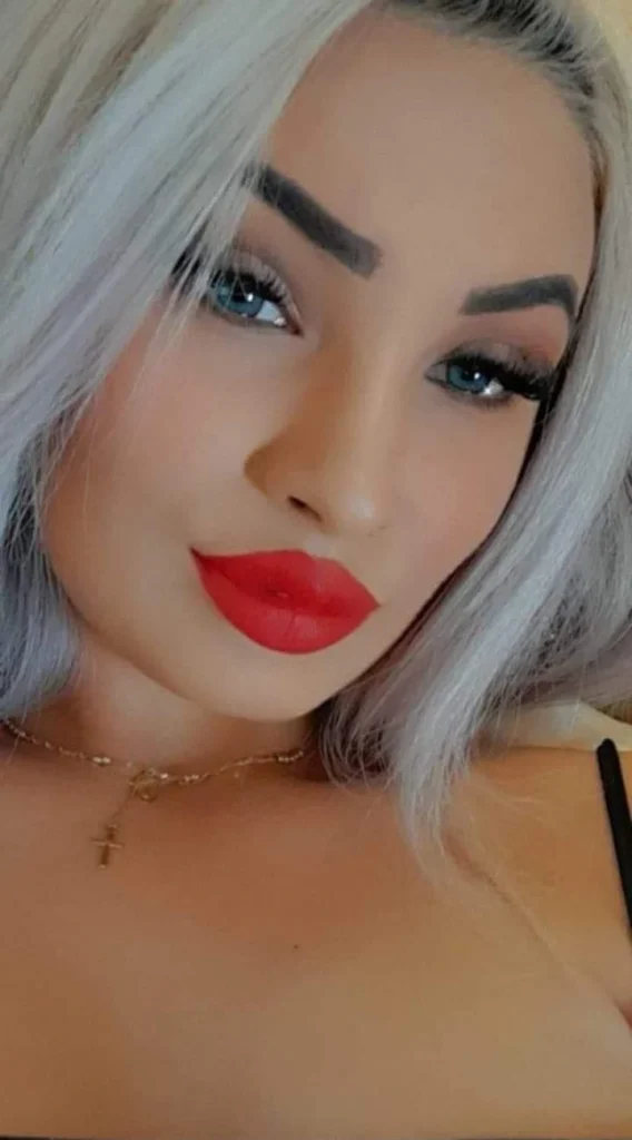 alexANDRA MASSAGE LONDON