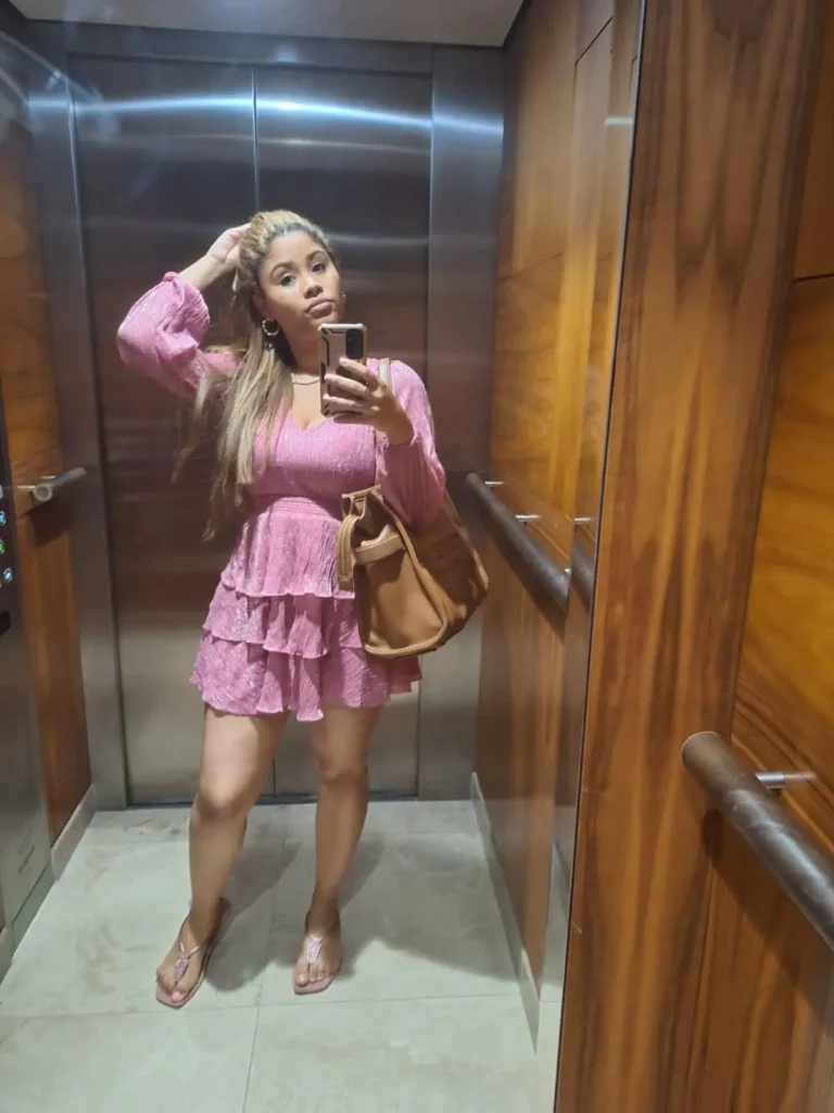 Raiane brazilian massage